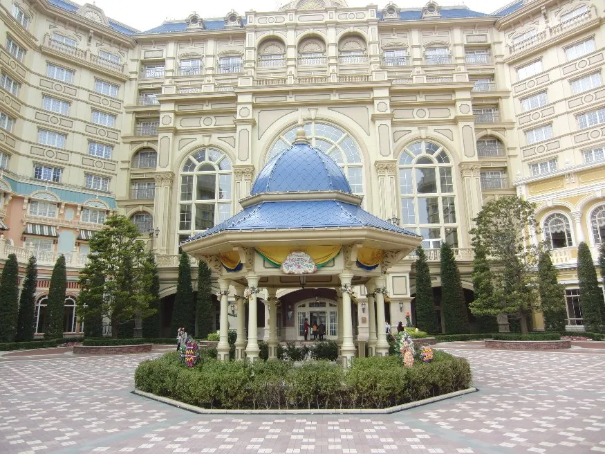 前庭（東京ディズニーランドホテル）