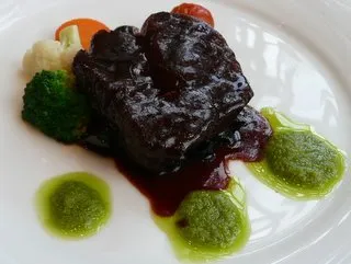 国産牛フィレ肉八丁味噌バーベキューソース（アラン・ウォンズ・ハワイ）