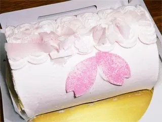 桜のロールケーキ（アマンド）