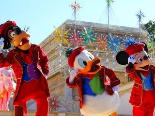 グーフィー、ドナルド、ミッキー（クリスマス・ウィッシュ）