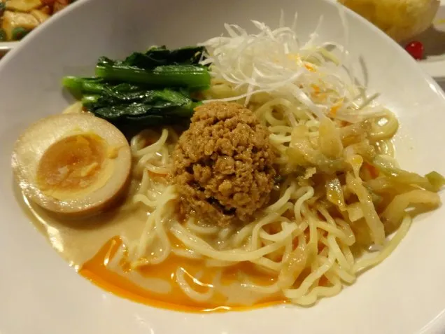 冷やし担担麺（ヴォルケイニア・レストラン）