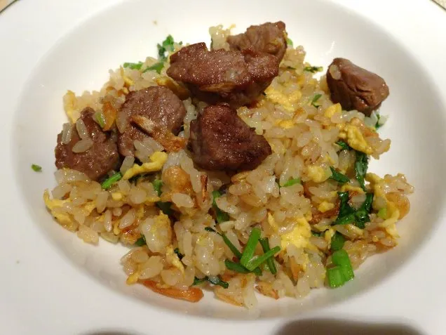 牛フィレ肉とクレソンの炒飯（シルクロードガーデン）