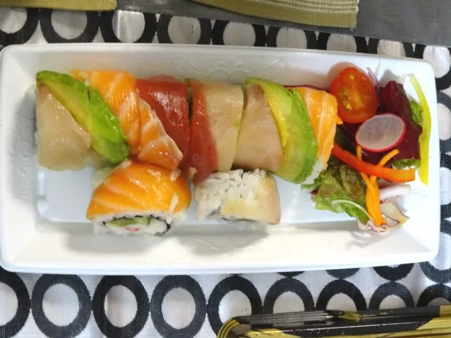 レインボーロール（Sushi 力蔵）