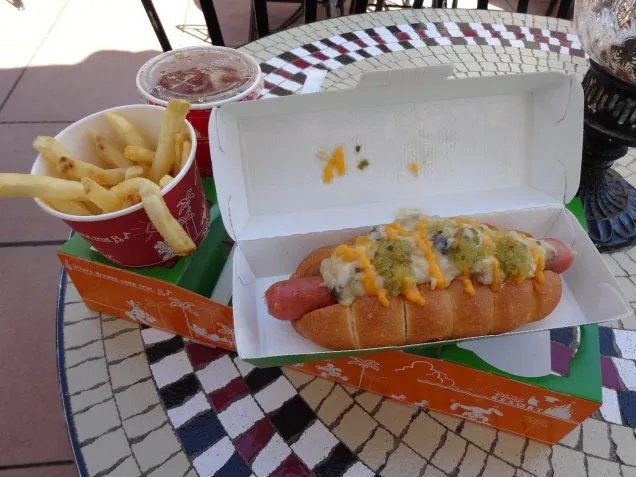 ホットドッグセット（リフレッシュメントコーナー）