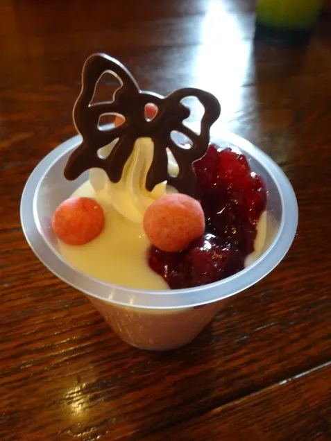 クランベリームース（ザンビーニ･ブラザーズ･リストランテ）