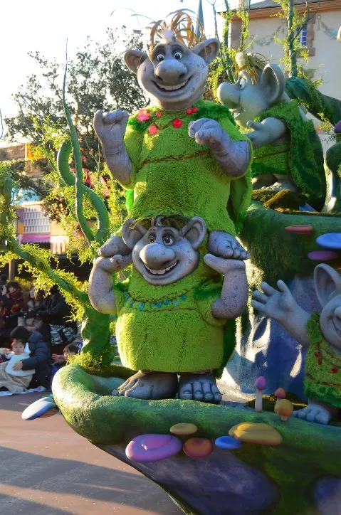 トロール（フローズンファンタジーパレード）