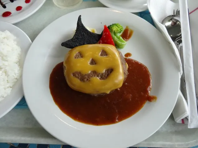 ハンバーグ カレーのデミグラスソース（プラザパビリオン・レストラン）