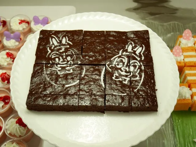 チップとデールのチョコレートケーキ（クリスタルパレス・レストラン）
