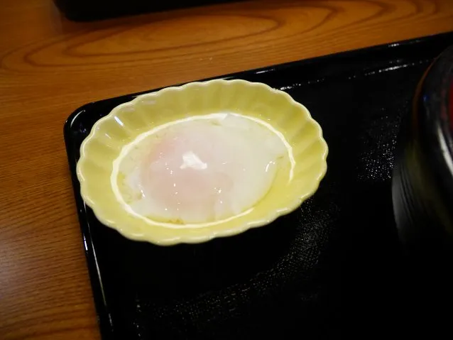 半熟卵（れすとらん北齋）
