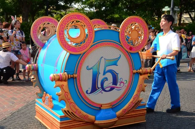 15周年ドラム（“ザ・イヤー・オブ・ウィッシュ”グリーティングドライブ）