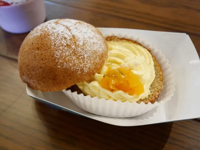 ミルクティーパフケーキ（パンプキンクリーム）（ケープコッド・クックオフ）