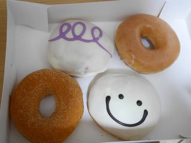 ホワイトスマイル カスタードなど（クリスピー・クリーム・ドーナツ）