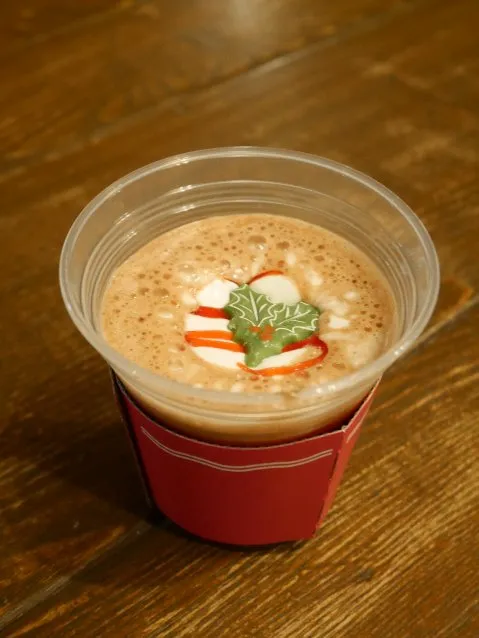 ホットチョコレートカクテル（木いちごリキュール入り）（ユカタン・ベースキャンプ・グリル）