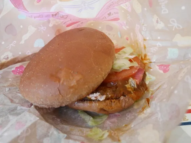 ココアブレッドハンバーガー（クランベリークリームチーズ入り）（ケープコッド・クックオフ）