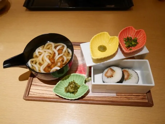 海老フライの太巻きと温うどん（花 Hana）