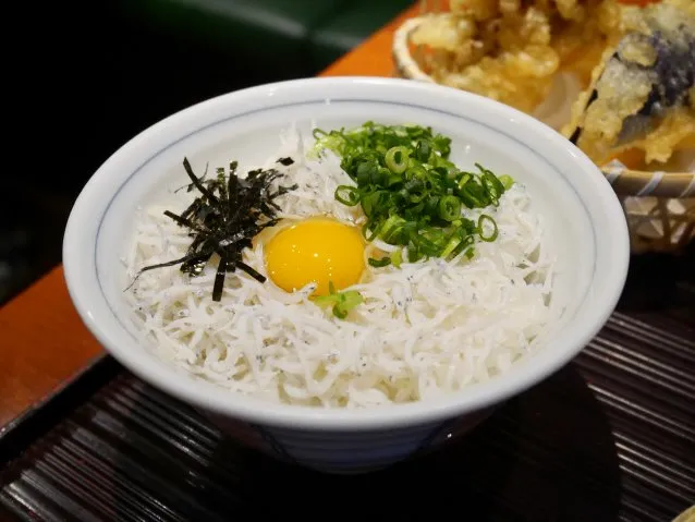 釜揚げしらすの小丼（凛や）