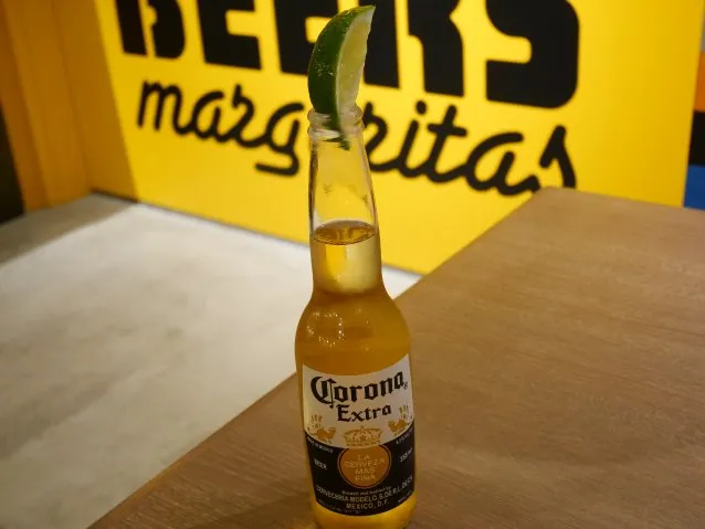 コロナ・エクストラ（ミゲルズ・エルドラド・キャンティーナ）