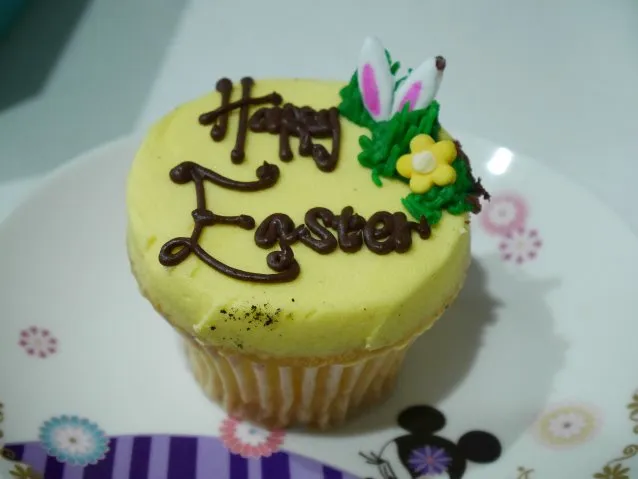 イースターのカップケーキ（ローラズカップケーキ）