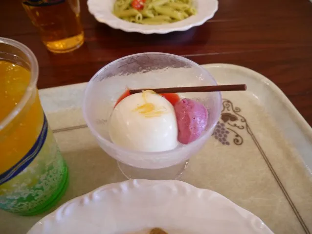 ミルクとマンゴーのプリン（ザンビーニ･ブラザーズ･リストランテ）