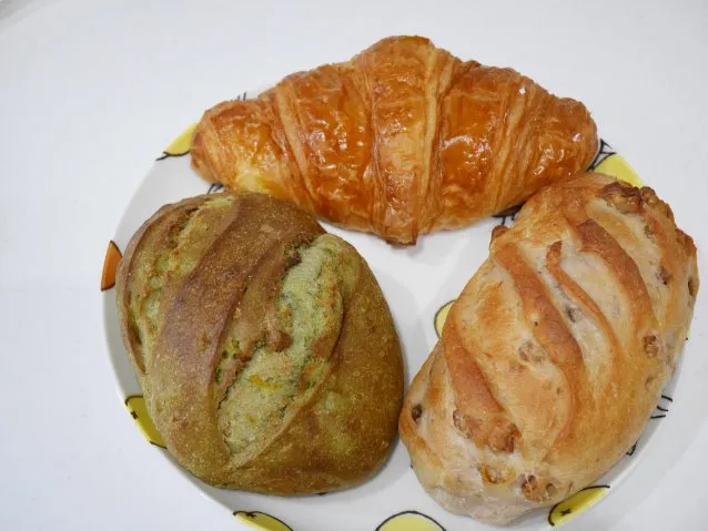 クロワッサン、レザンノワ（メゾンカイザー）