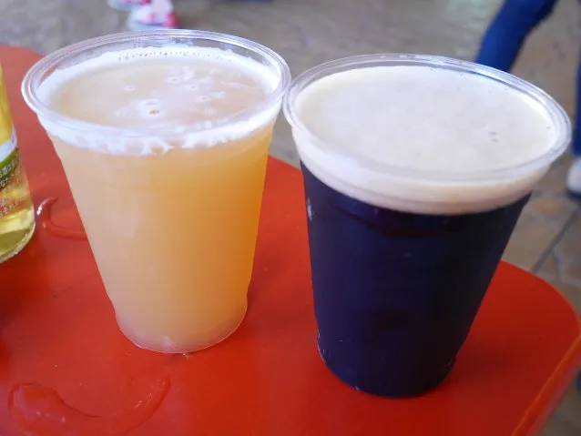 白ビールと黒ビール(CRAFT BEER COLLECTION)