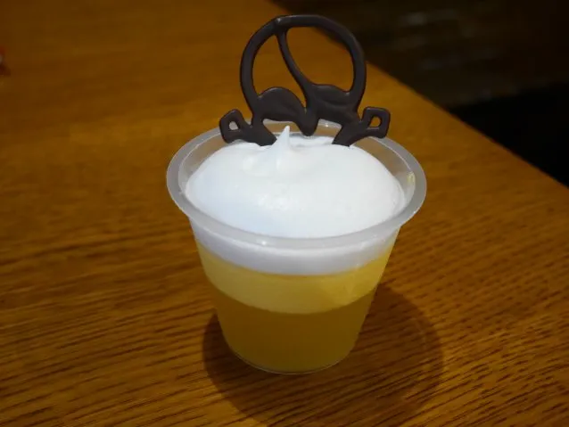 夏みかんのカップデザート（マンマ・ビスコッティーズ・ベーカリー）