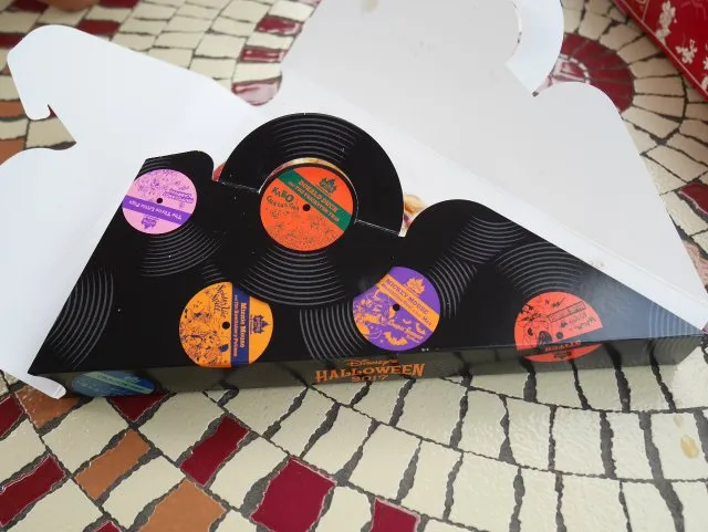 レコード柄の箱（キャプテンフックス・ギャレー）