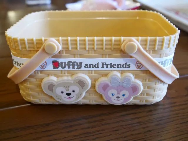 ダッフィーとシェリーメイのランチケース（ケープコッド・クックオフ）