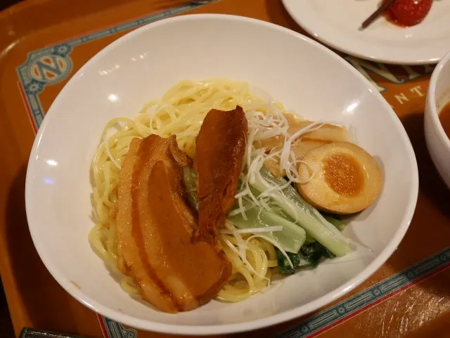 つけ麺（ヴォルケイニア・レストラン）