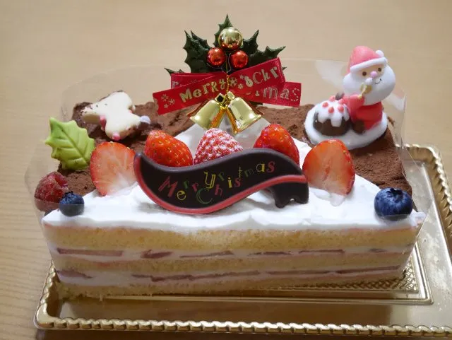 クリスマスケーキ イチゴのケーキ側（フォレッティ・ジェルッタ）