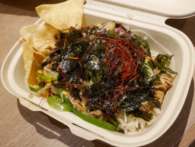 「焼肉」味ブリトーボウル（GUZMAN Y GOMEZ）