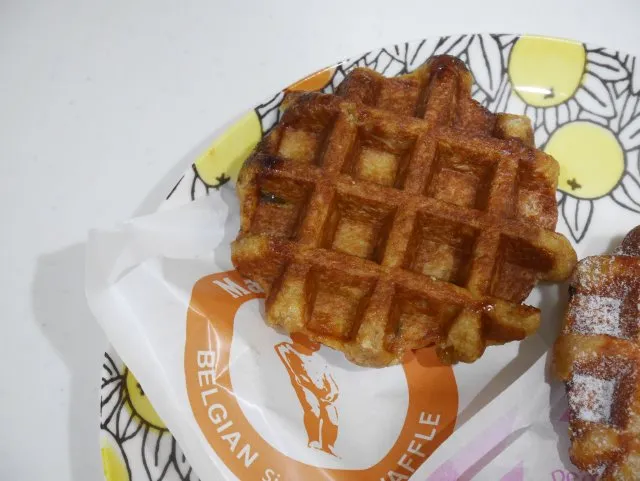 栗ワッフル 包み紙（マネケン）
