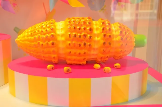 チップとデールにかじられたトウモロコシ（ディズニー夏祭り 2018）