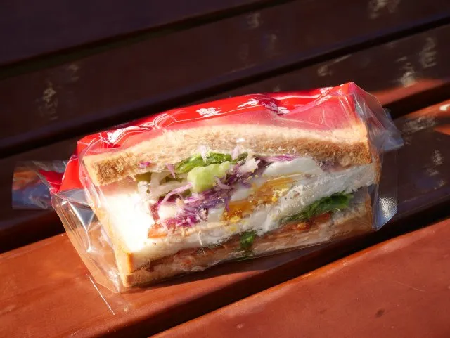 BLTサンド（エッグ入り）（マジカルマーケット）