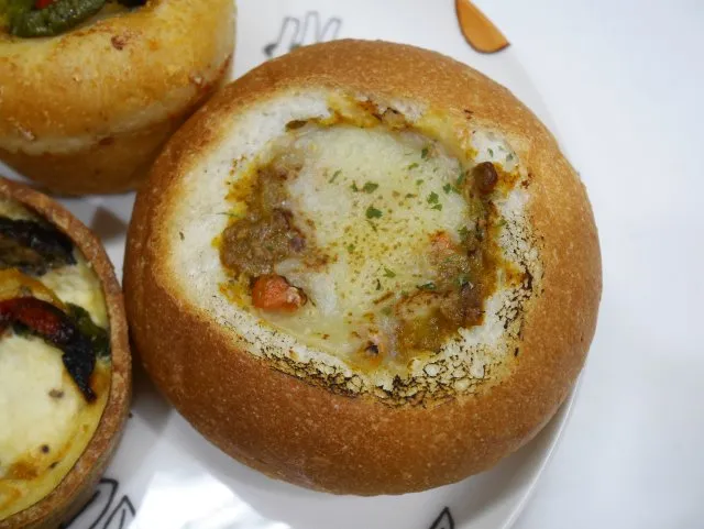 カレーパン（Café CHEZ MADU）