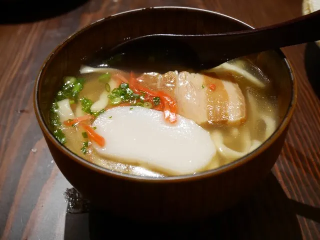 ひとくち沖縄そば（海人酒房）