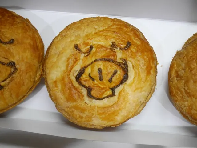 小柱と小エビのエビクリーム（Pie face）