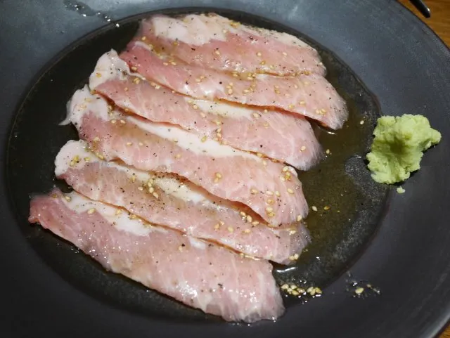 豚トロわさび（焼肉トラジ）