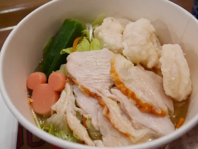 チキンと海老の冷やし麺（ドックサイドダイナー）