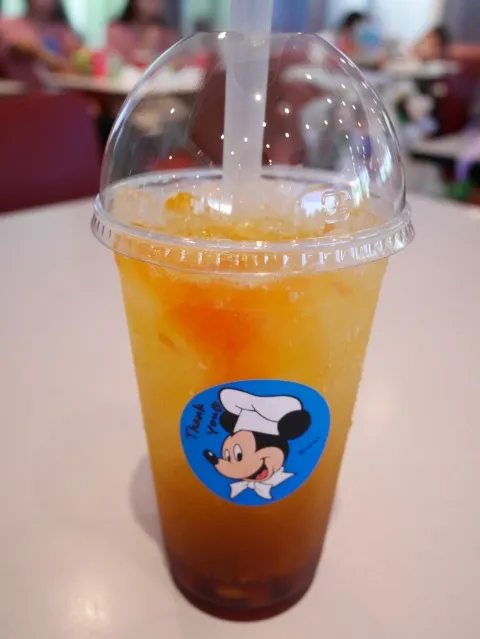 スパークリングタピオカティー（マンゴー＆シトラス）（トゥモローランド・テラス）