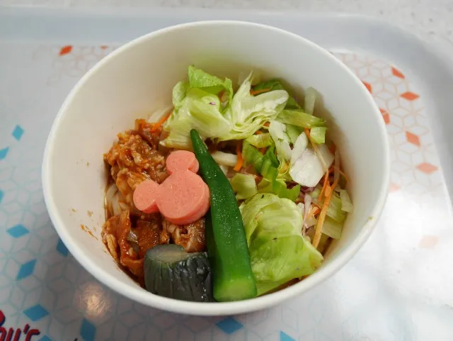 冷やし牛カルビうどん（プラズマ・レイズ・ダイナー）