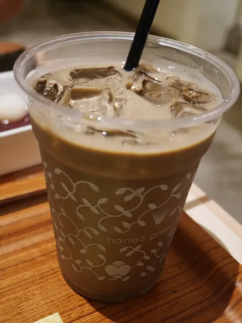 ほうじ茶ラテ（ナナズグリーンティー）
