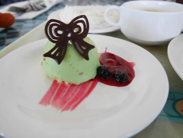 バニラムースケーキ(プラザパビリオン・レストラン)