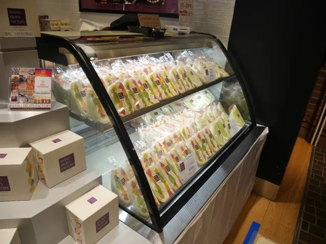 店頭（IMANO FRUITS FACTORY）