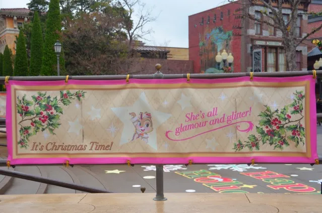 クラリスの旗「She's all glamour and glitter!」（ディズニー・クリスマス 2019）