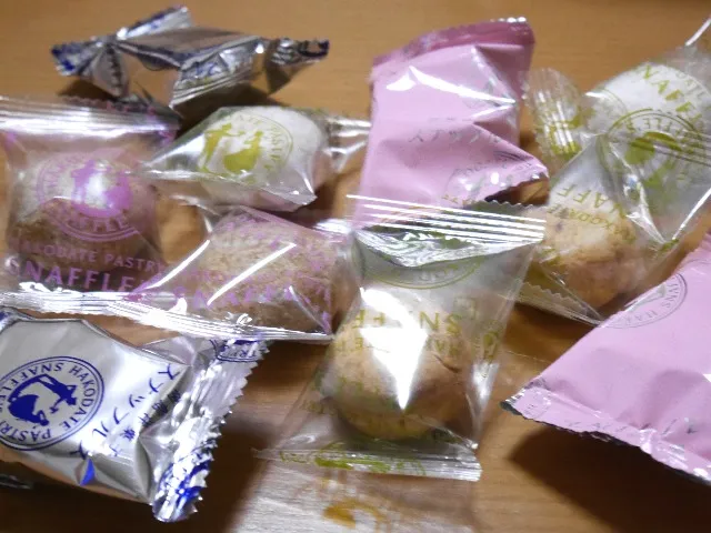カラフルハピネス(函館洋菓子 スナッフルス)