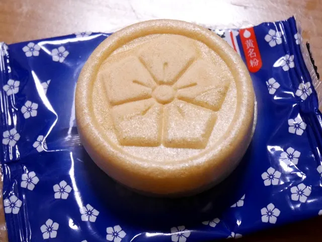 桔梗信玄餅最中 開封(桔梗屋)