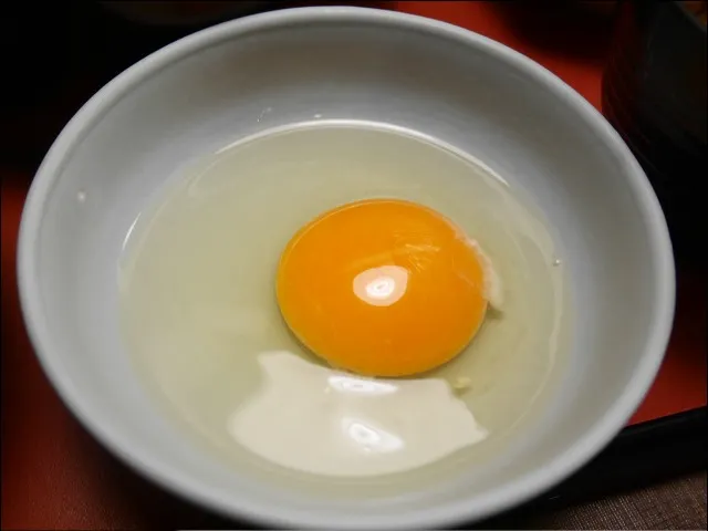 生卵（すき焼 人形町 今半）