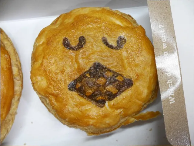 チョコ＆チョコレート（Pie face）
