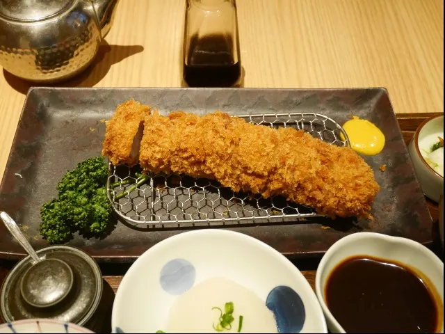 丸太ひれかつ(とんかつ 和幸)